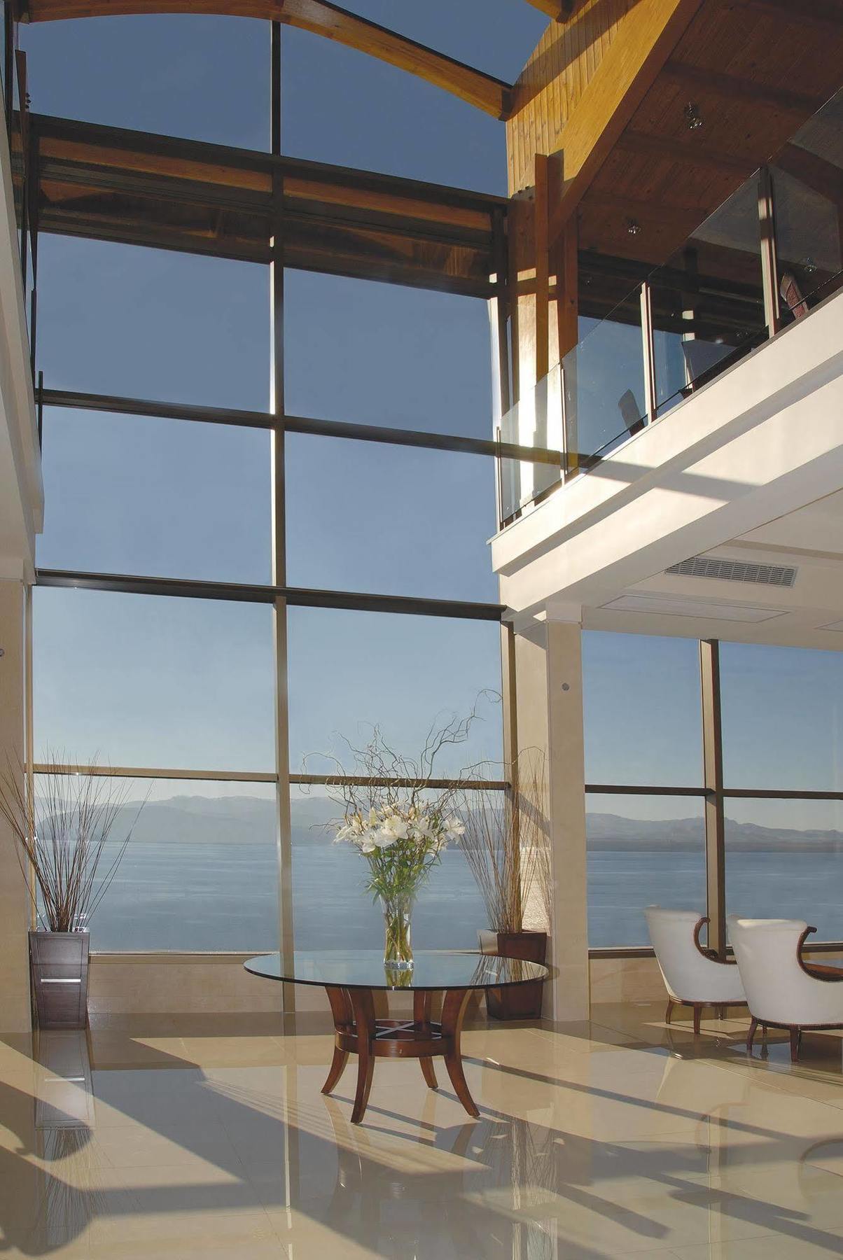 Alma Del Lago Suites & Spa San Carlos de Bariloche Exterior photo Interior of the house