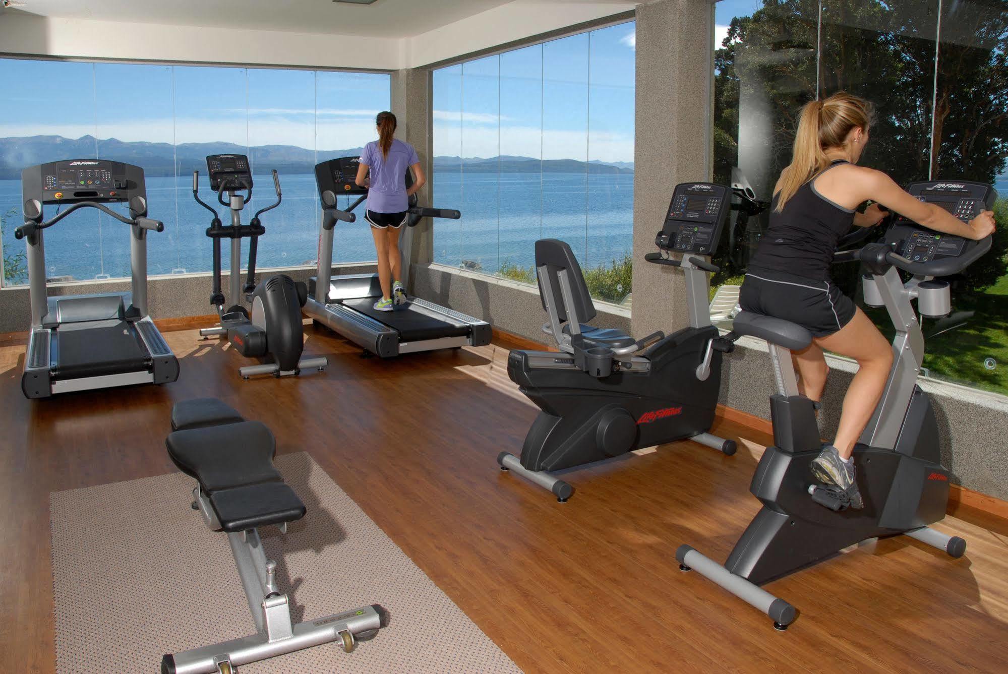 Alma Del Lago Suites & Spa San Carlos de Bariloche Exterior photo A gym